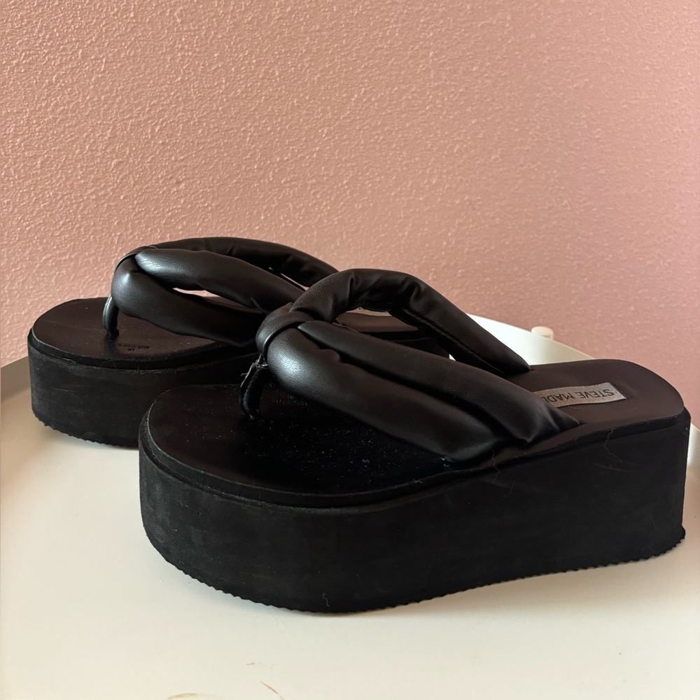 Steve Madden Billion platform sandals size 8
